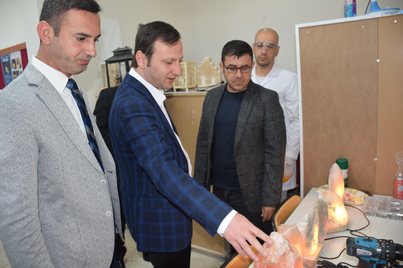 Güngör’den Halk Eğitim Merkezine ziyaret