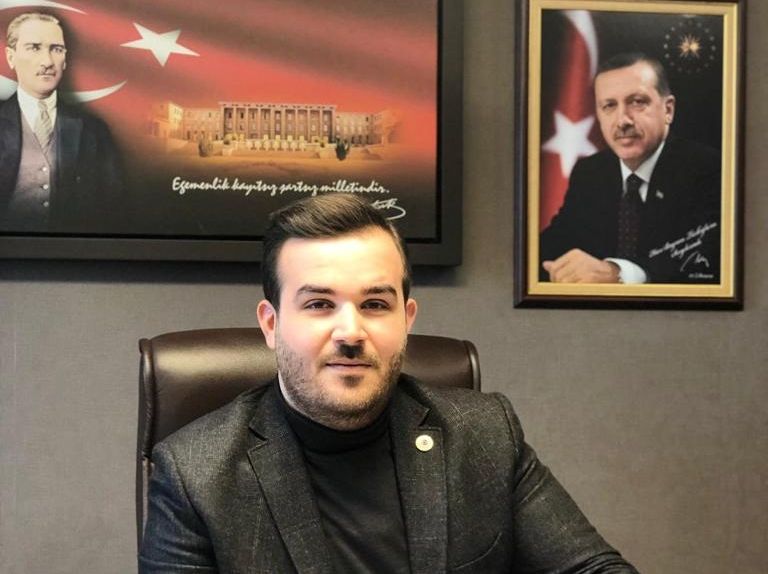 Kritik seçimde aday gibi sahada çalıştı