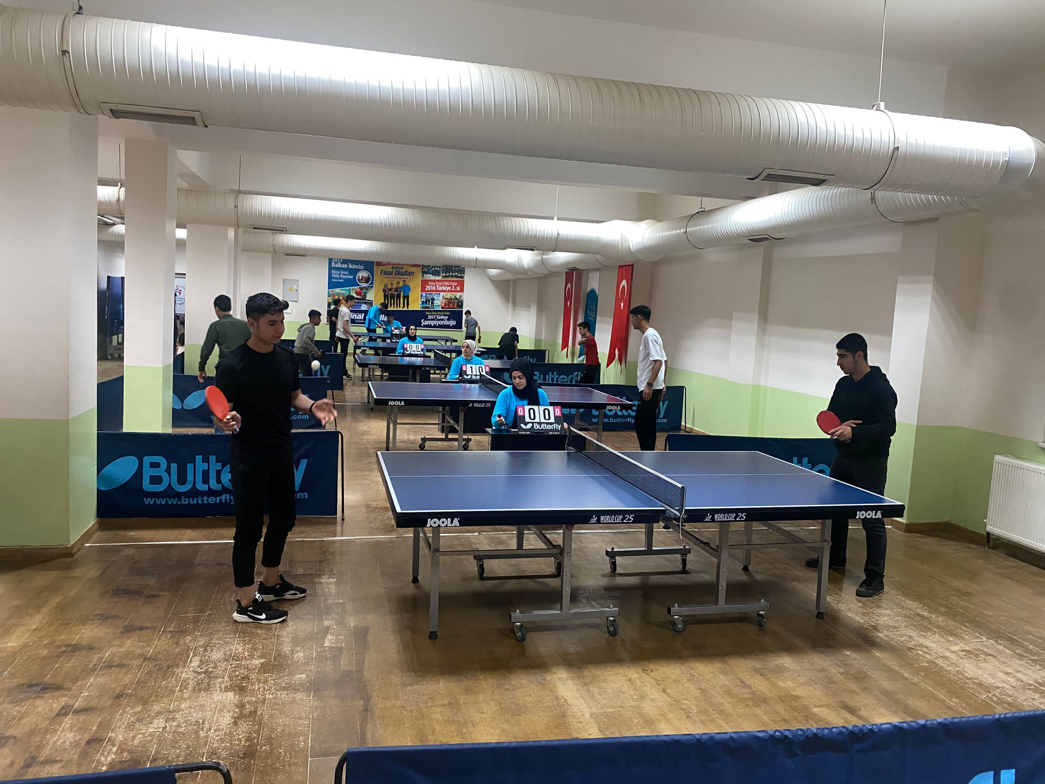 Masa tenisi turnuvası sona erdi