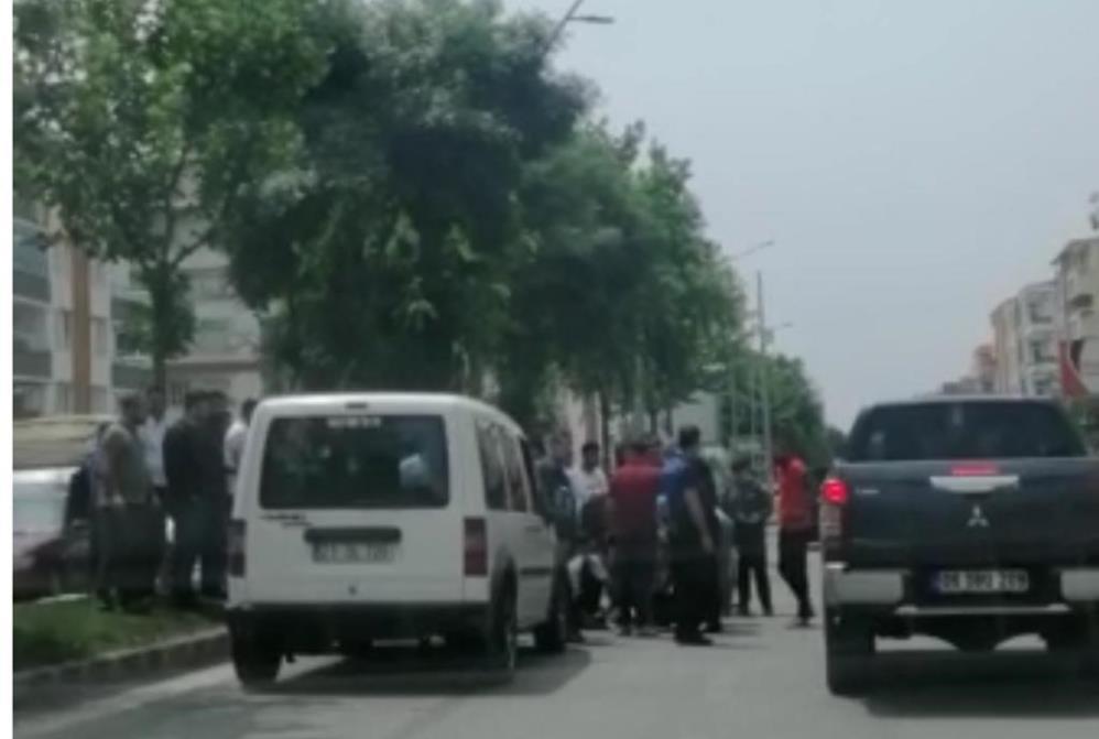 Yolun karşısına geçemedi