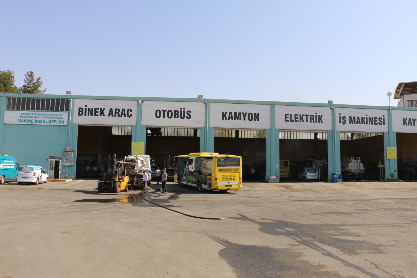 Belediyede tüm araçlar bakıma alındı