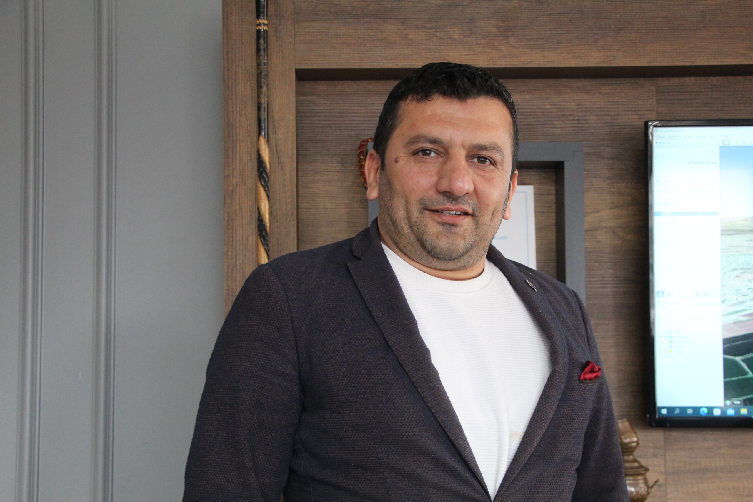 “DOLAR DENGESİZ OLDUĞUNDAN BANKALAR KREDİ VERMİYOR”