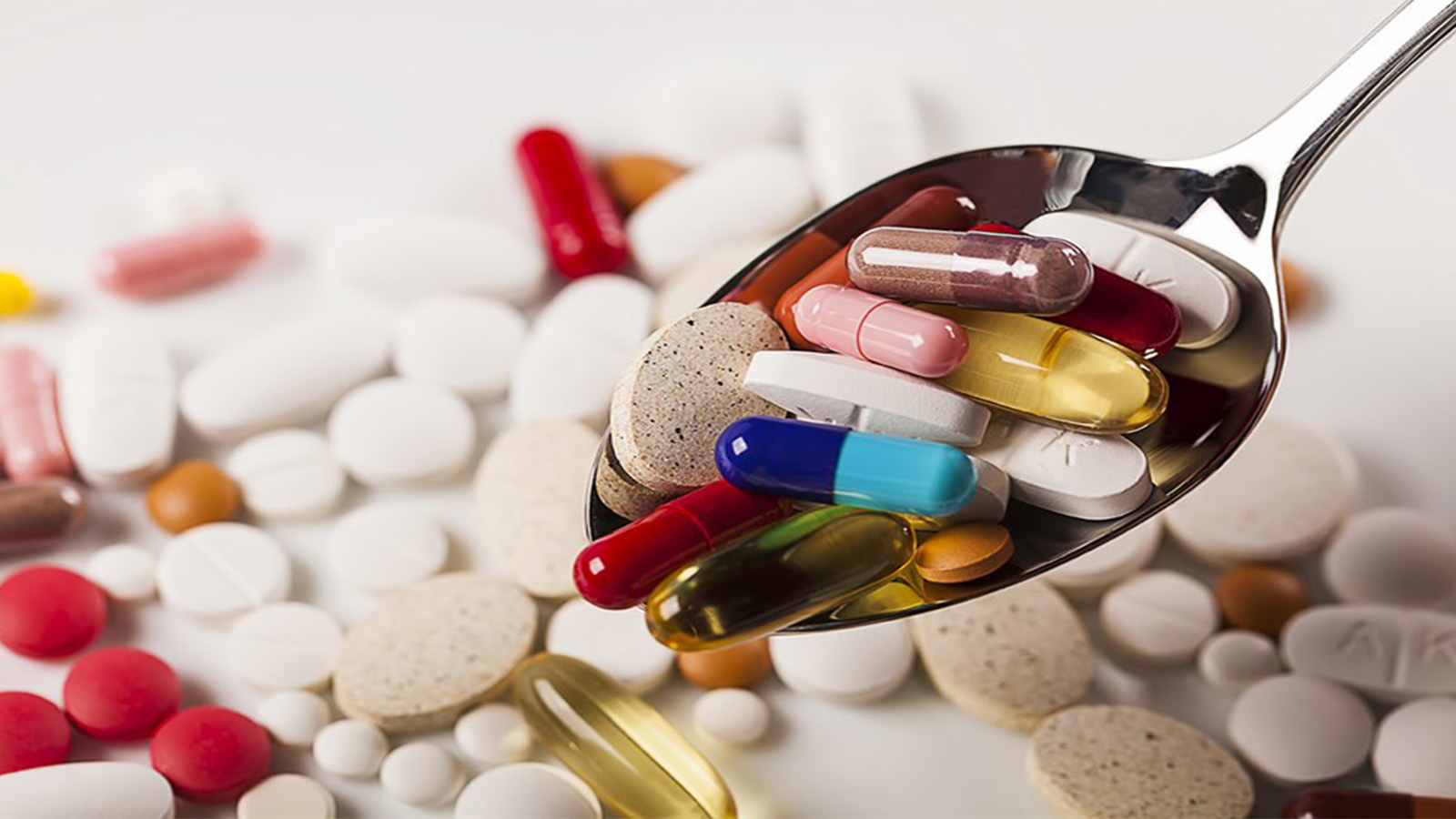 “Eczaneler istediği oranda ilaca ulaşamıyor”