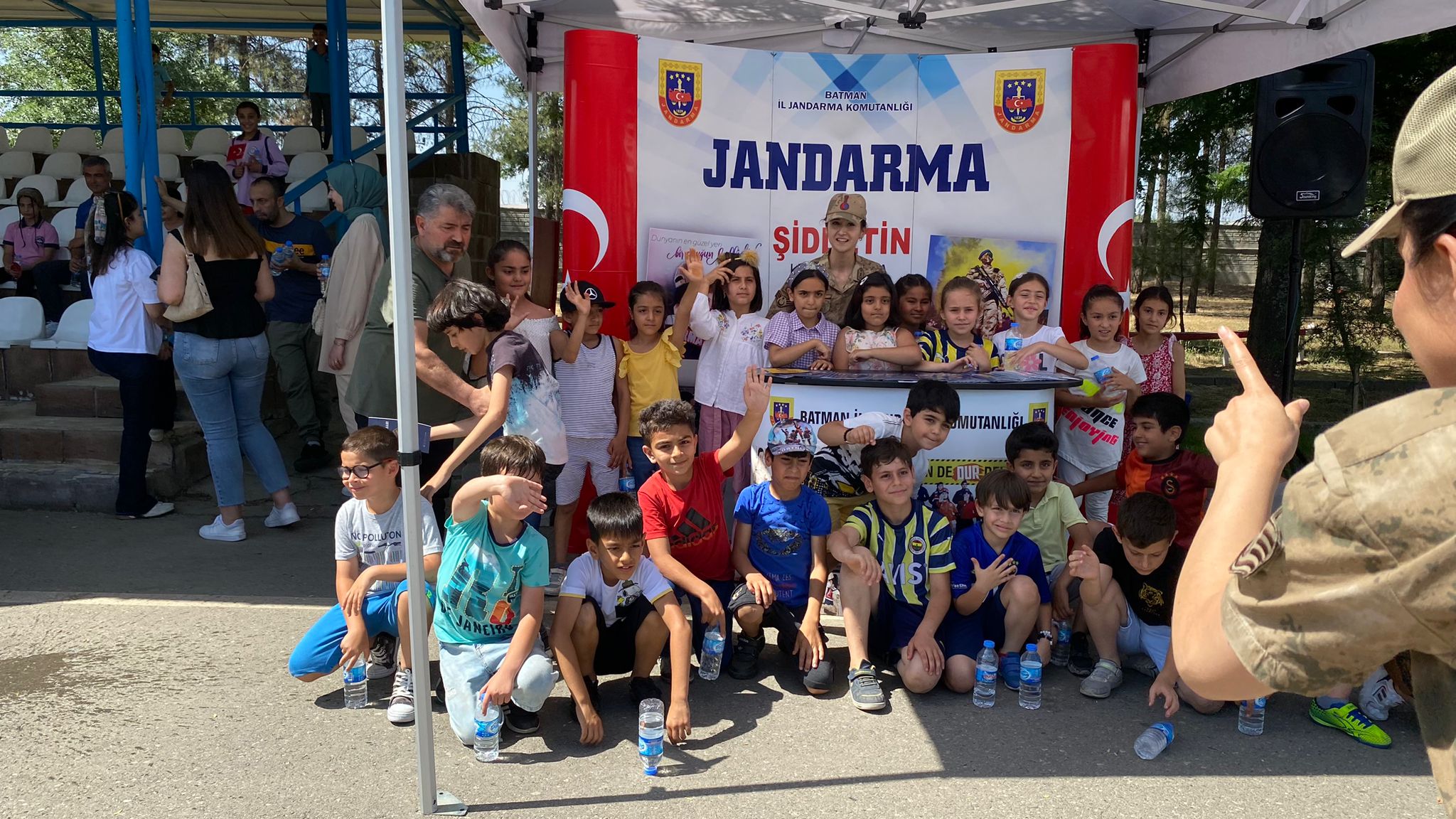 Minik öğrencilerden Jandarma’ya ziyaret