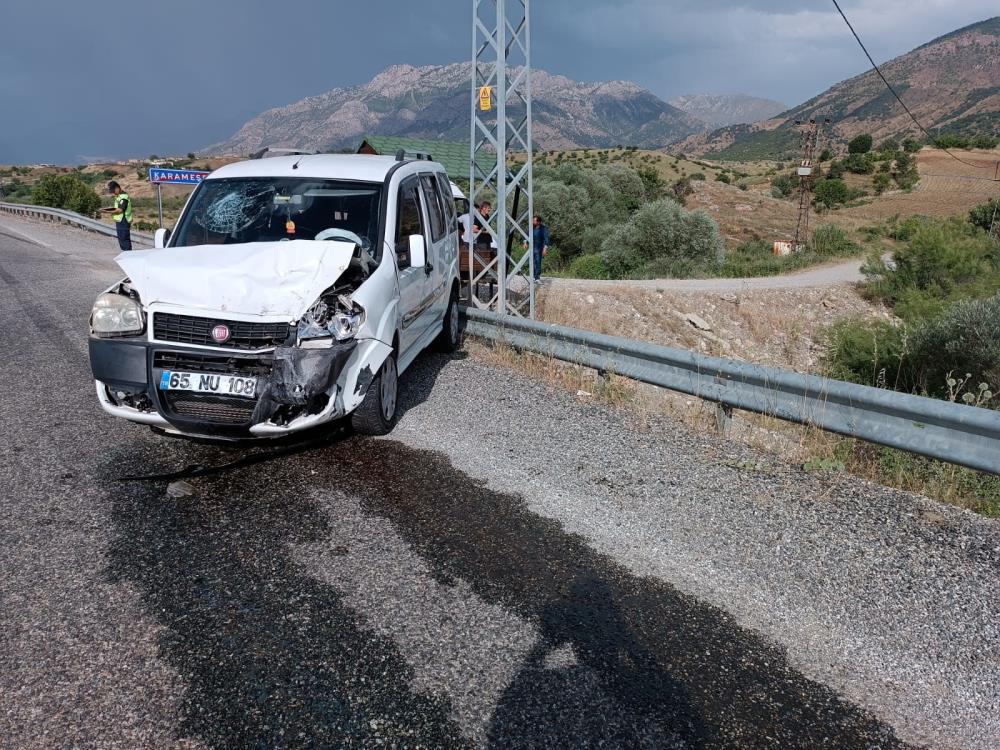 Sason yolunda kaza: 5 yaralı