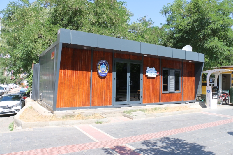 Zabıta ofisinden televizyon çaldılar