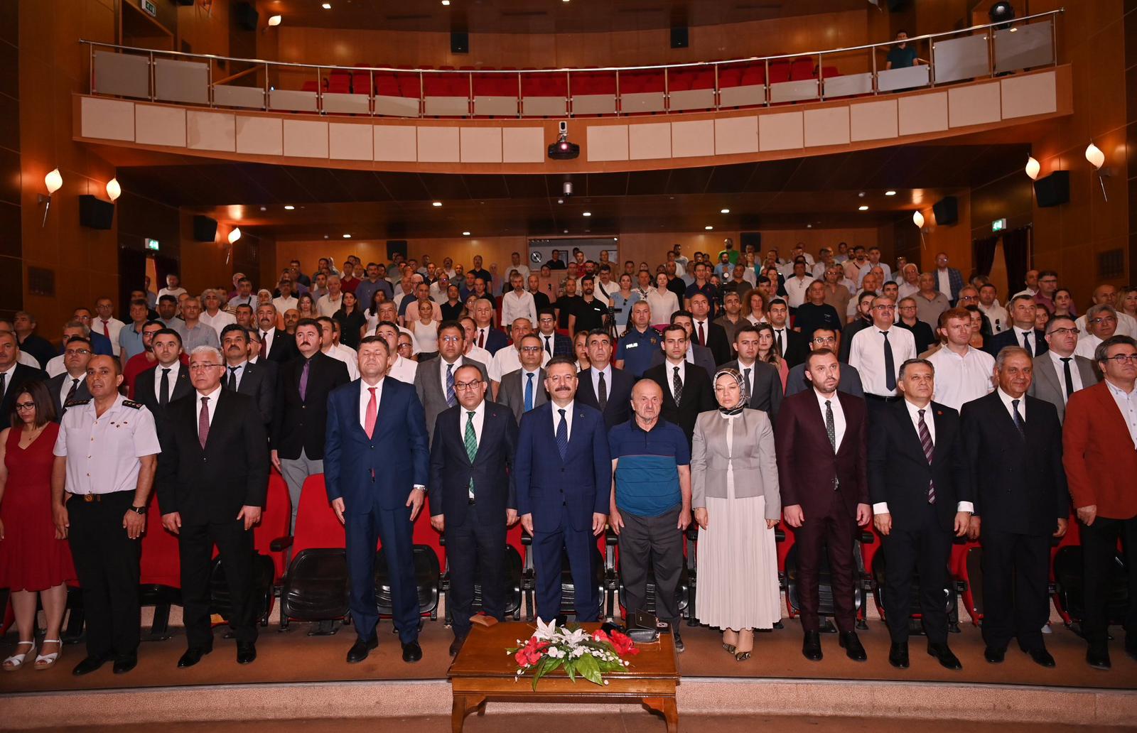 Aydın’da tarihi yemin töreni. Sosyal arabuluculara ilk sertifikaları verildi