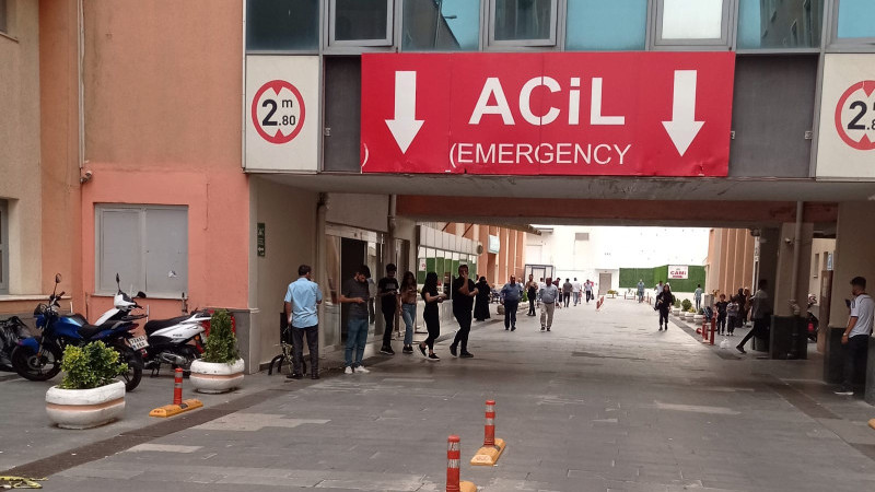 3 yaşındaki çocuk balkondan düştü