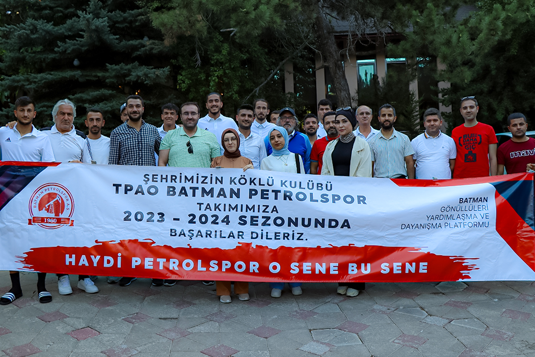 Batman gönüllülerinden Petrolspor’a ziyaret
