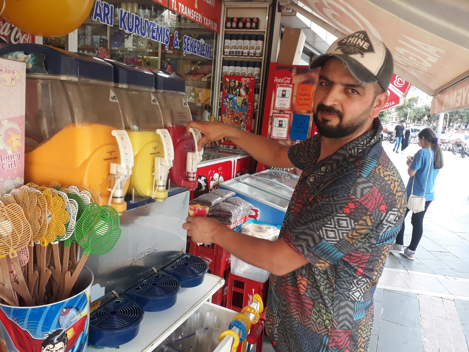 Batmanlılar bici bici yiyerek serinliyor