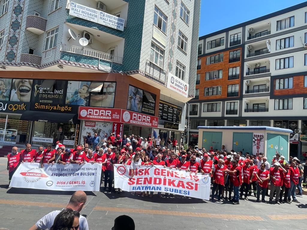 “Belediye işçilerinin ücretleri iyileştirilmeli”