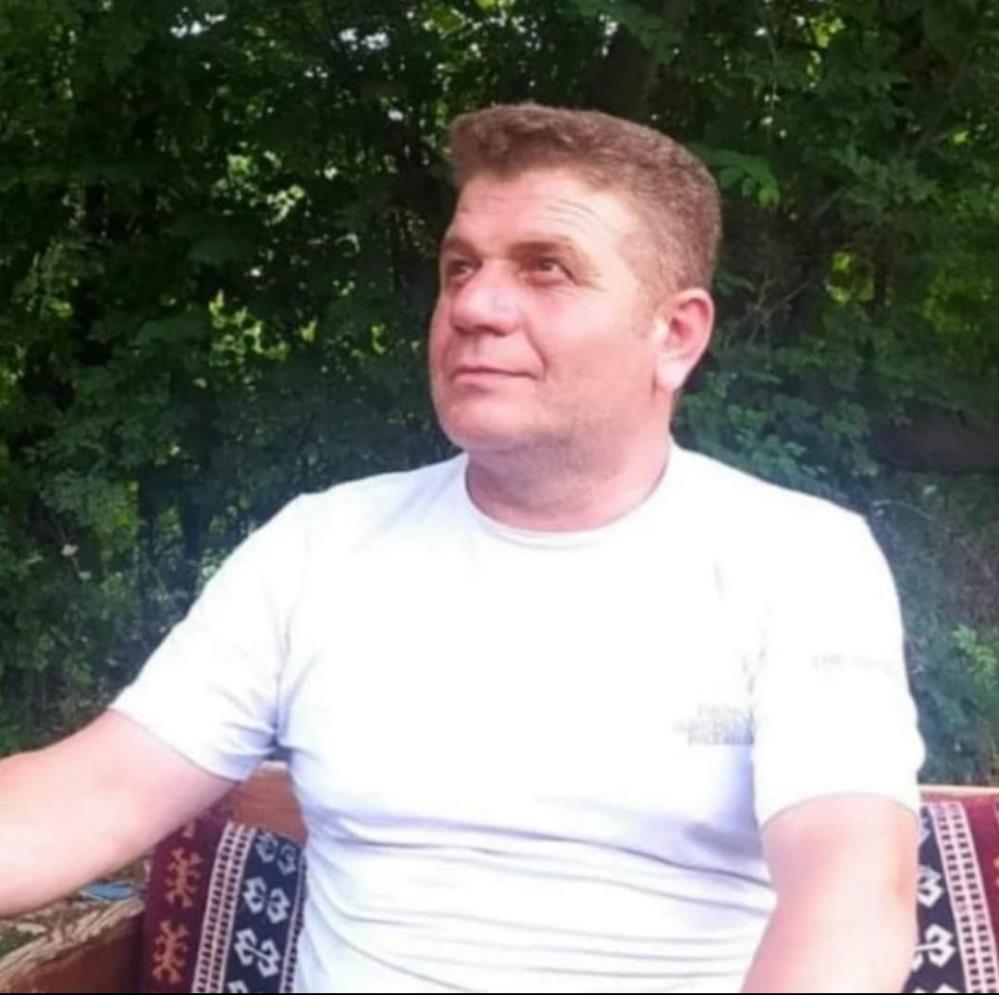 Buzdolabını tamir ederken elektrik çarptı