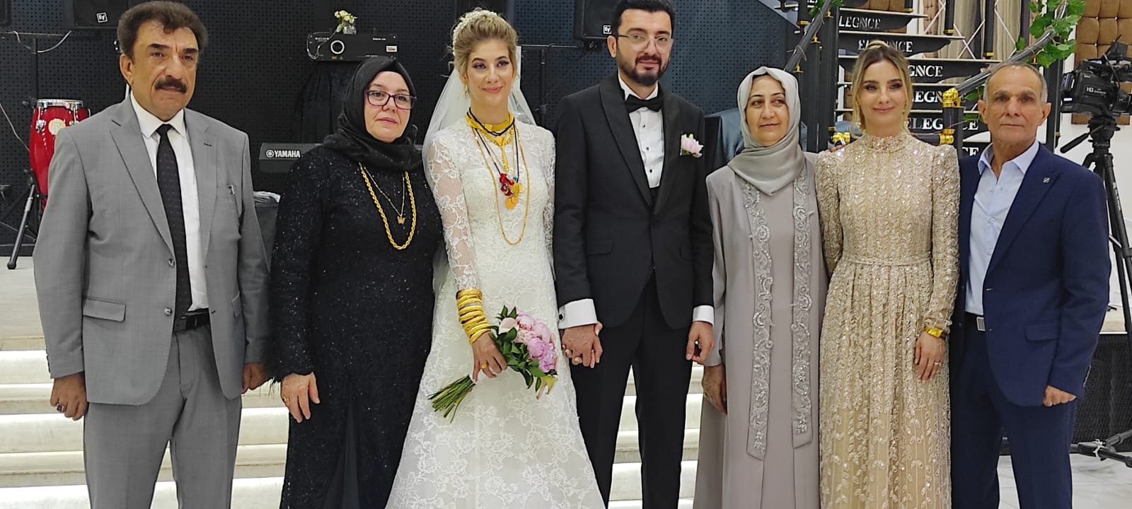 Gündem ve Şeker ailelerinin mutlu günü