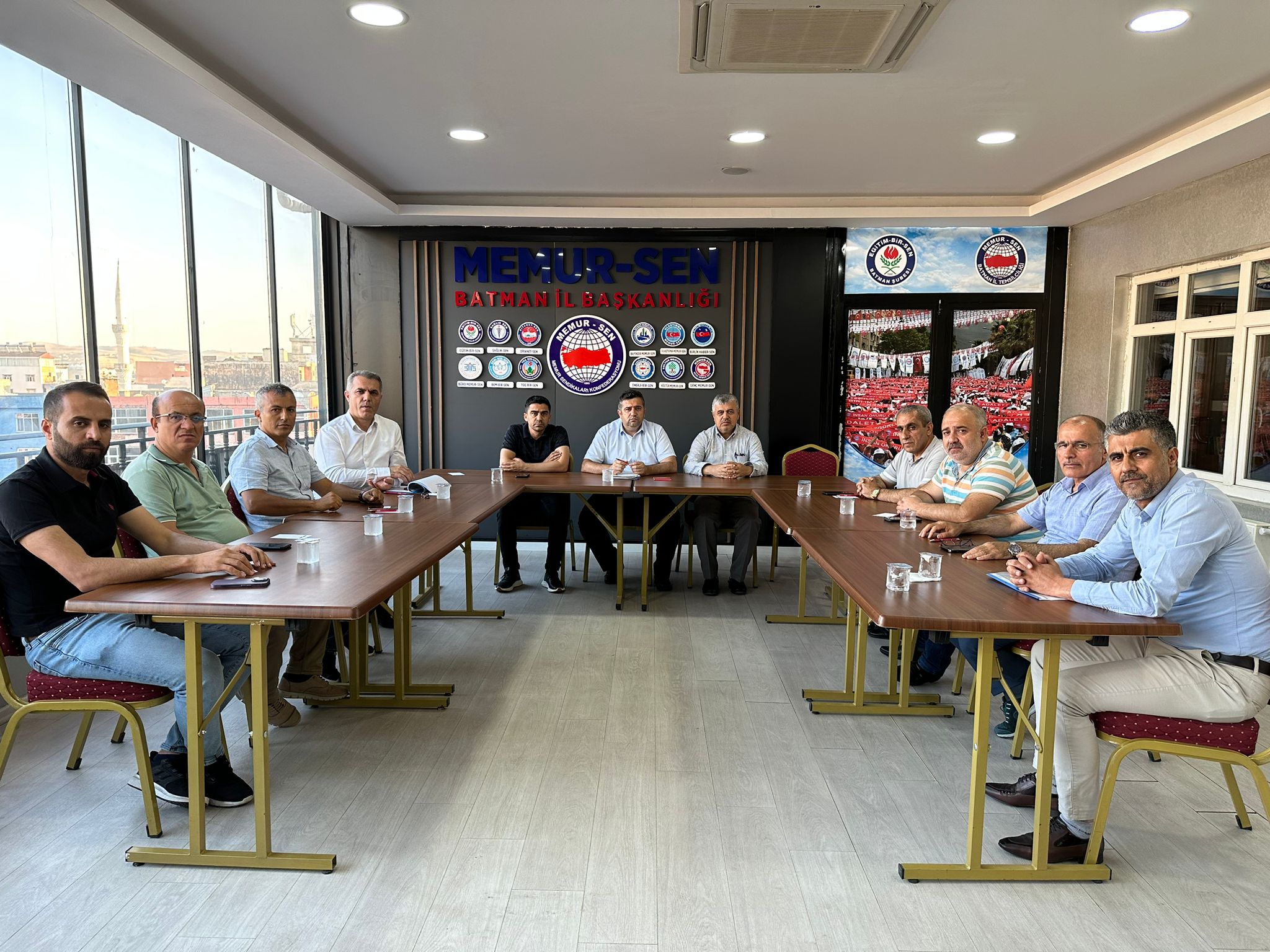 “Kamu görevlilerinin ekonomileri iyileştirilmeli”