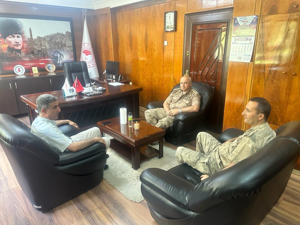 Komutanlardan Doğa Korumaya ziyaret