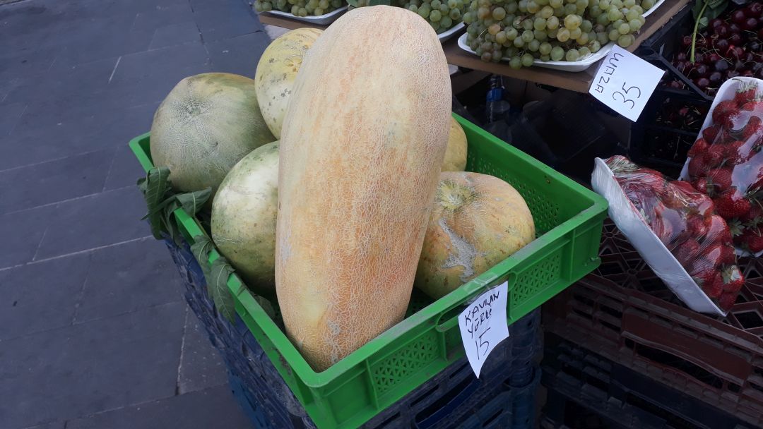 Silvan kavunları tezgahlarda