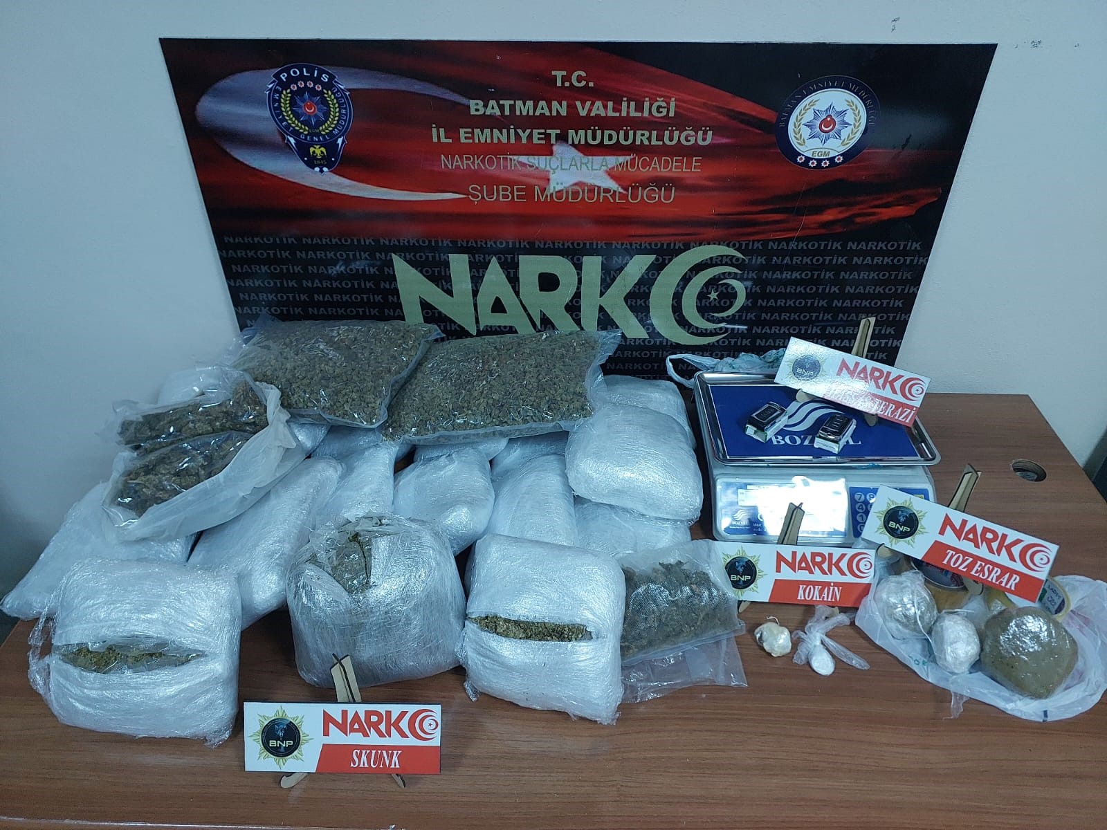 12 kilo uyuşturucu ele geçirildi