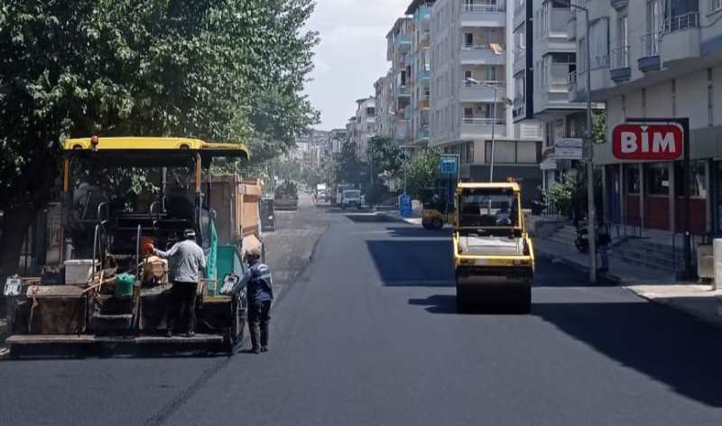 8 Ayda 50 bin ton asfalt serildi