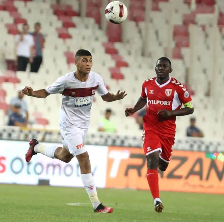 Batmanlı genç futbolcu Süper ligde