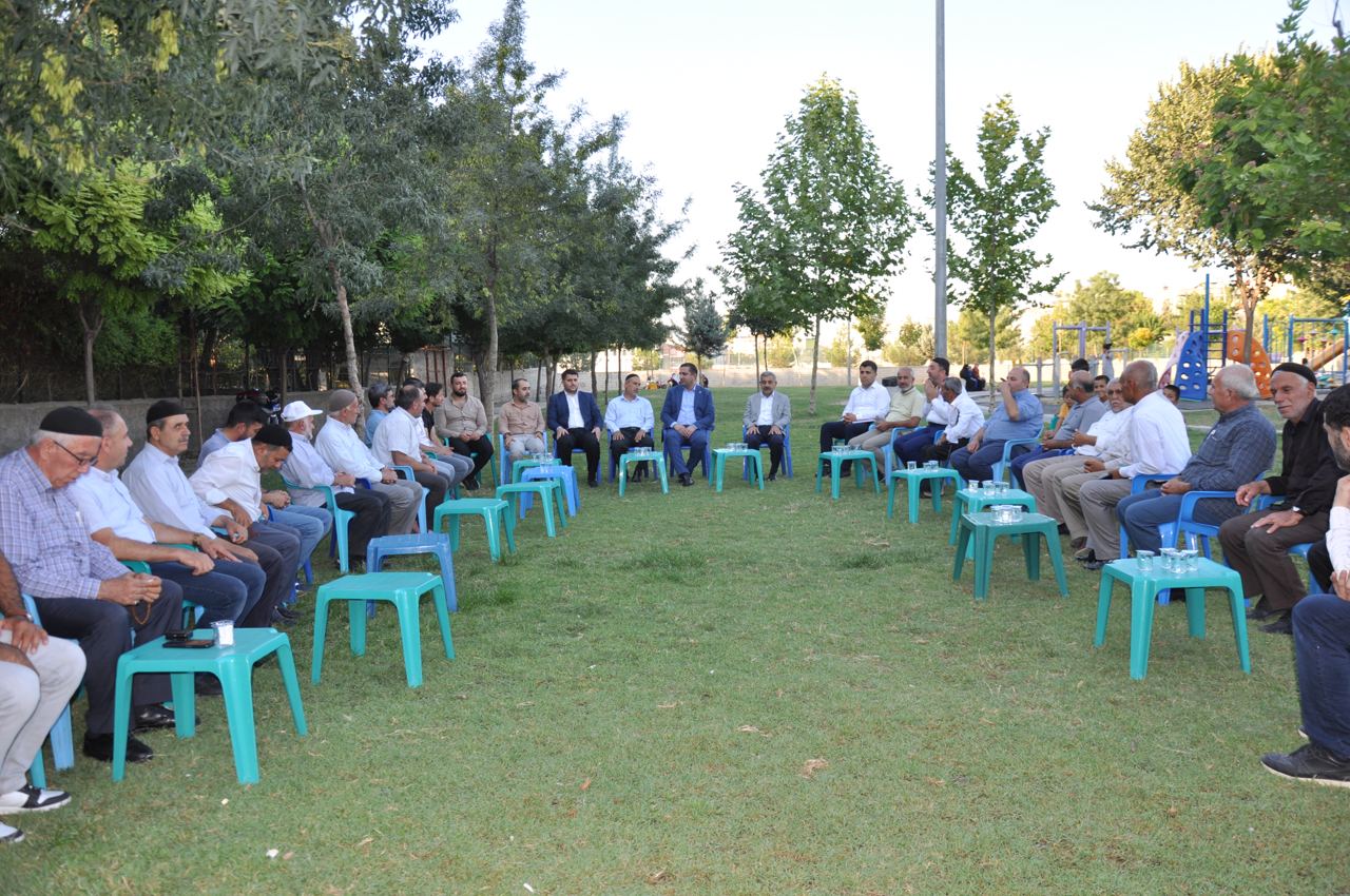 “Biz halkımızın her zaman ve her yerde vekiliyiz”