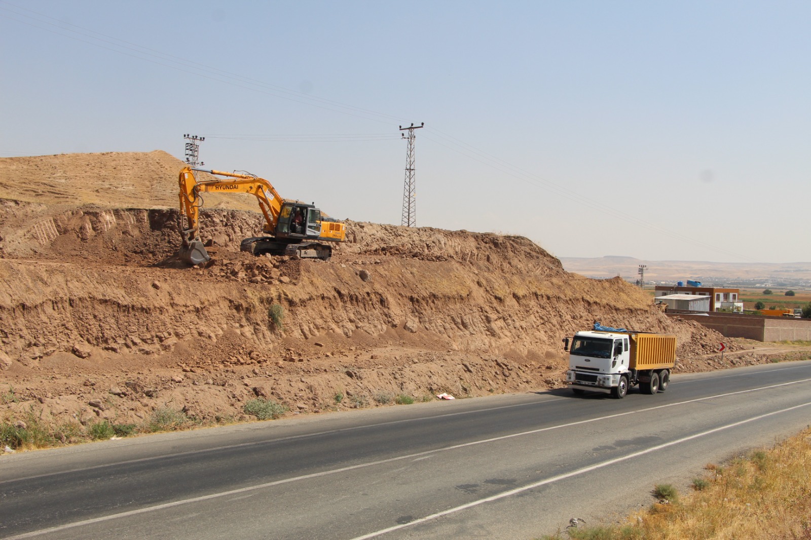 …VE İLK KAZMA VURULDU