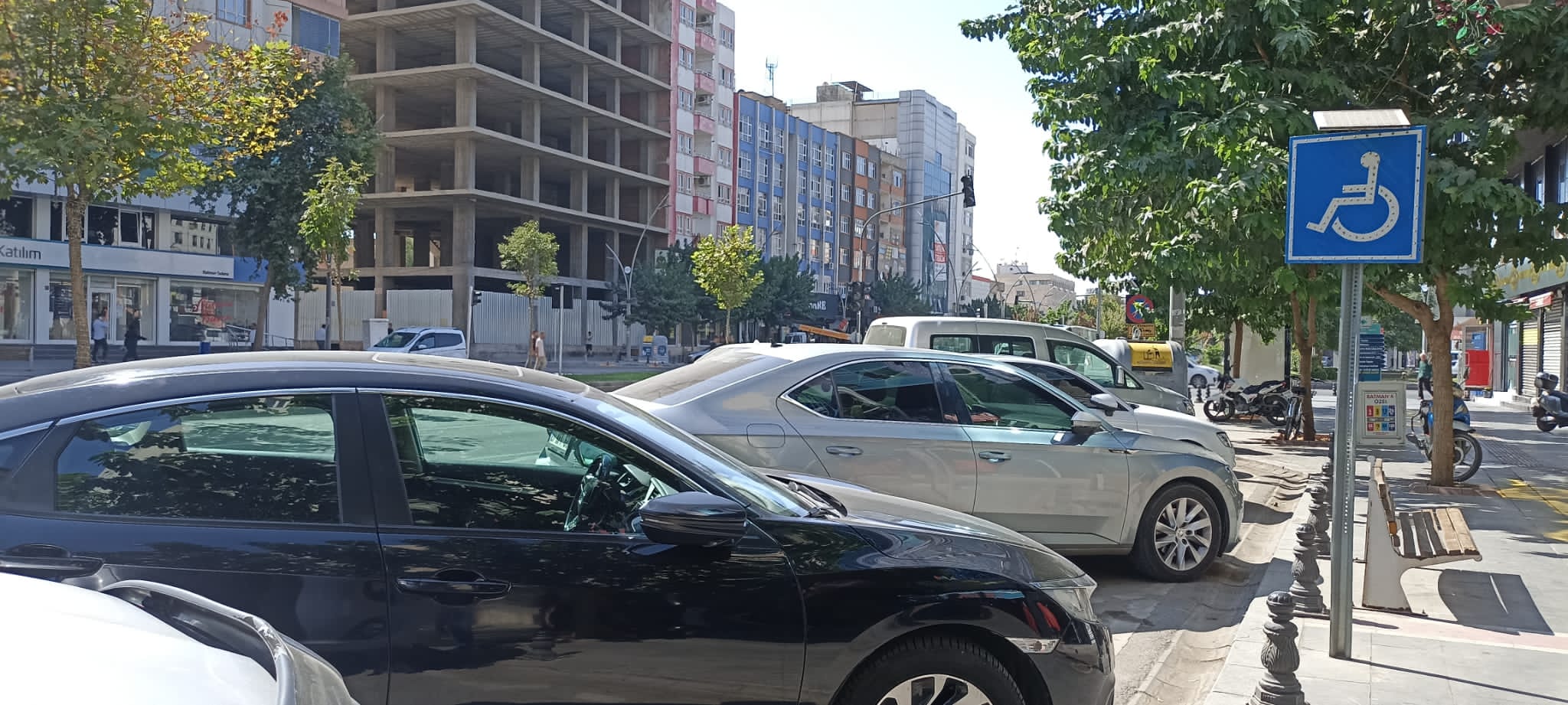 Engelli parkları işgal ediliyor!