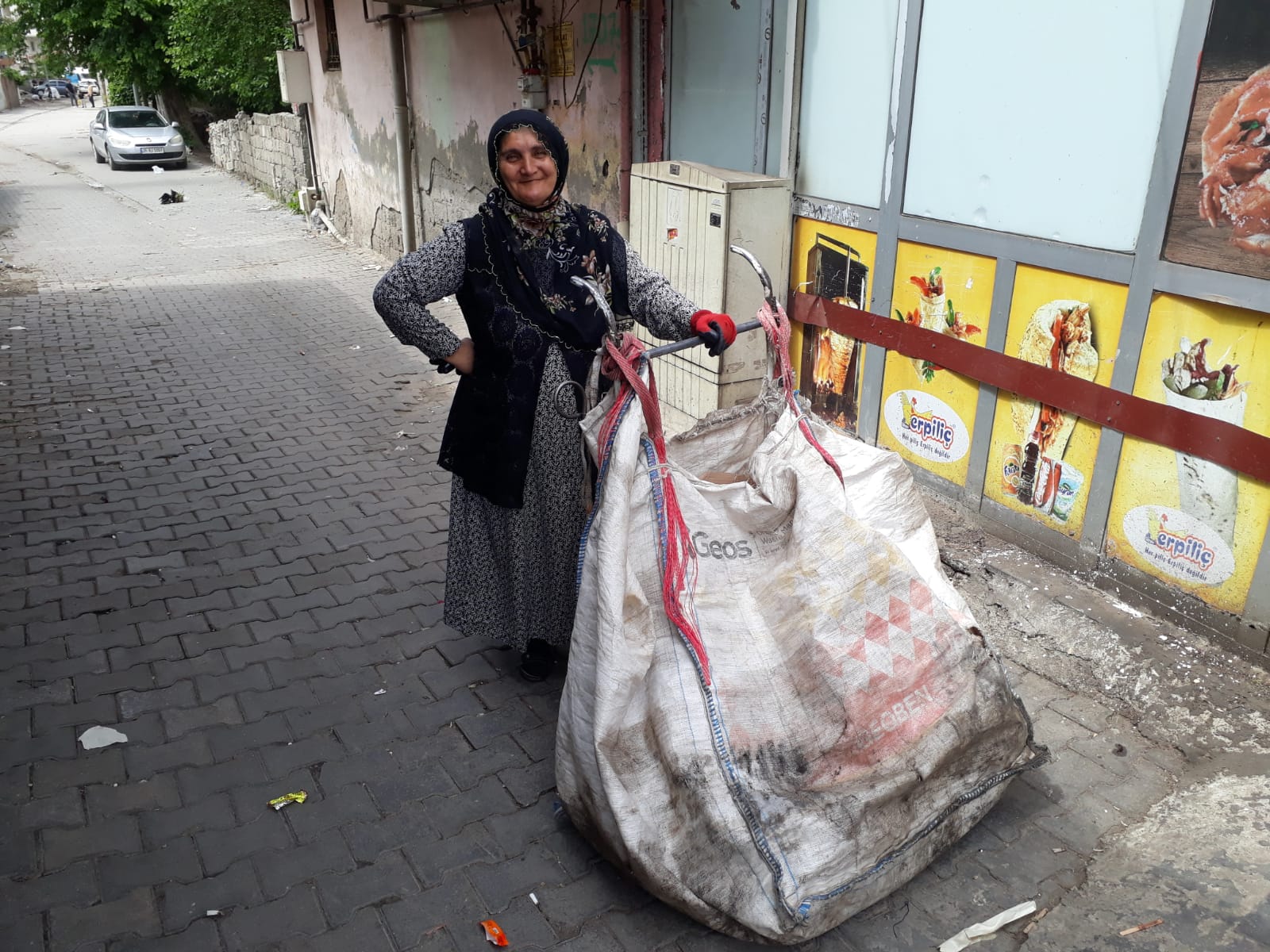Geçim kaynağı, karton ve plastik