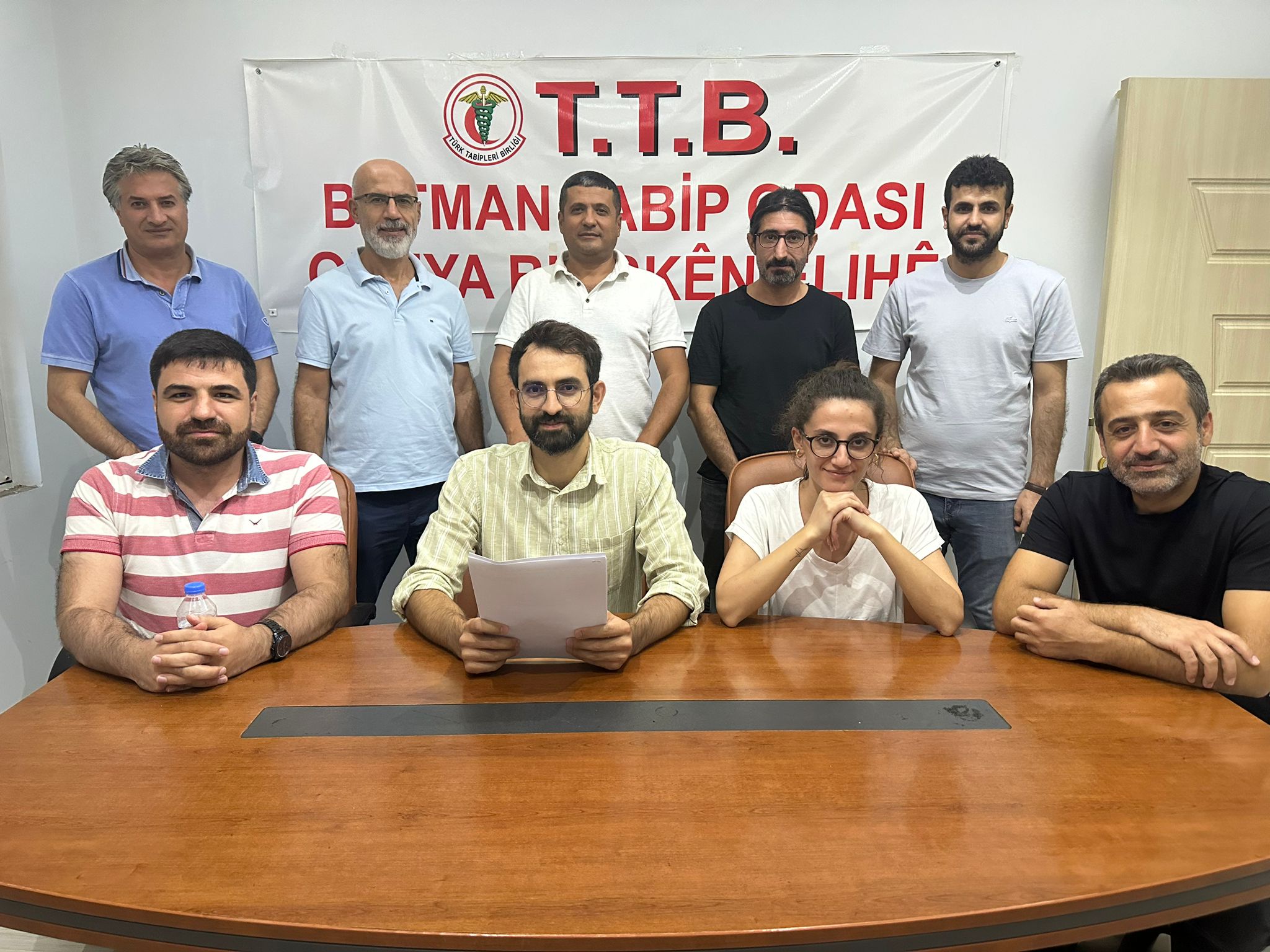 “Halkın sağlığa erişim hakkı kısıtlanıyor”