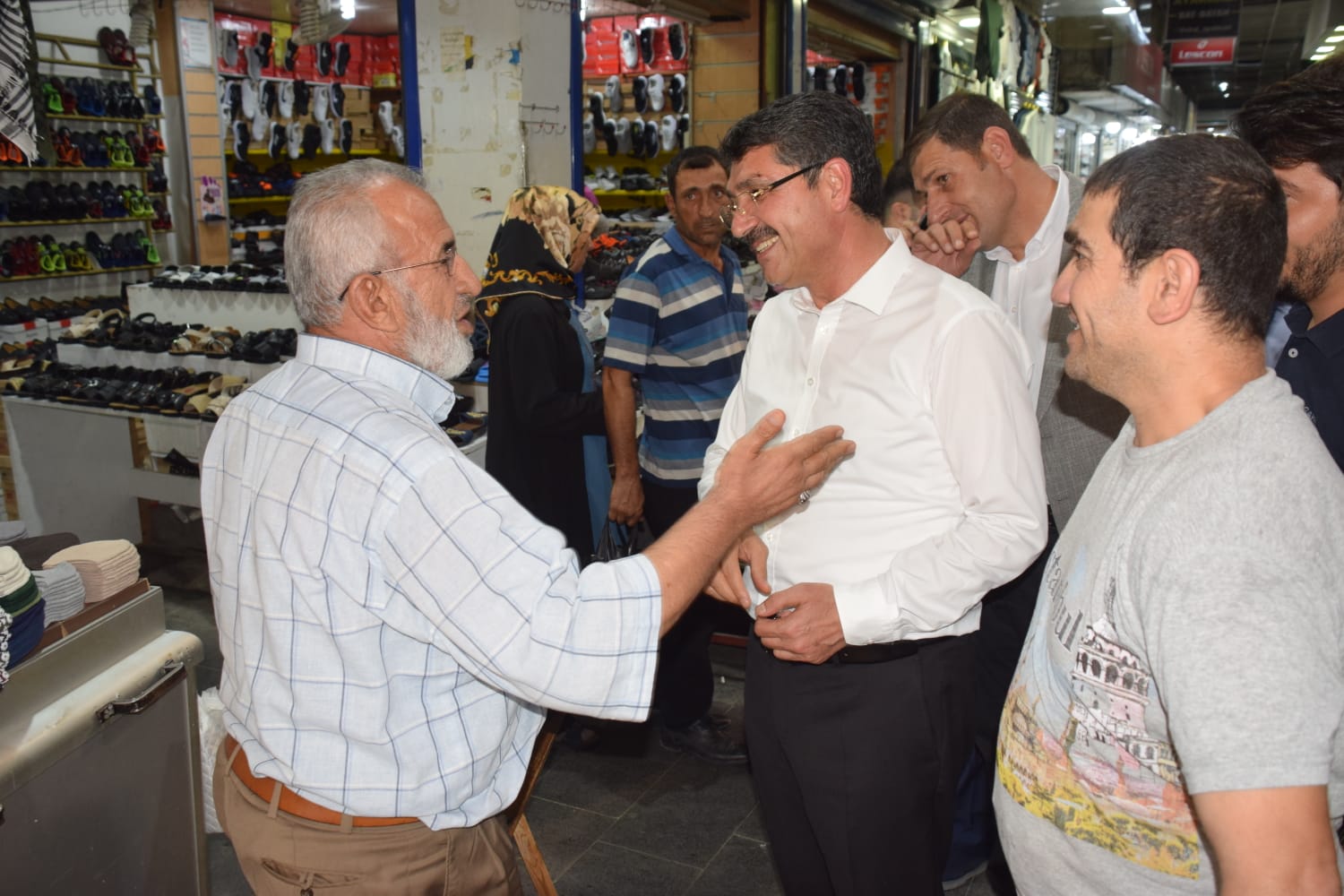 Milletvekili Nasıroğlu’ndan esnaf ziyareti