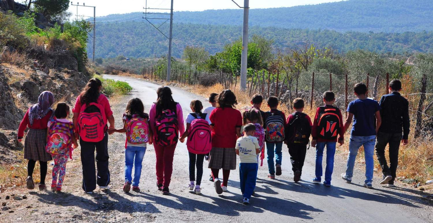 Öğrenciler yine yaya kaldı