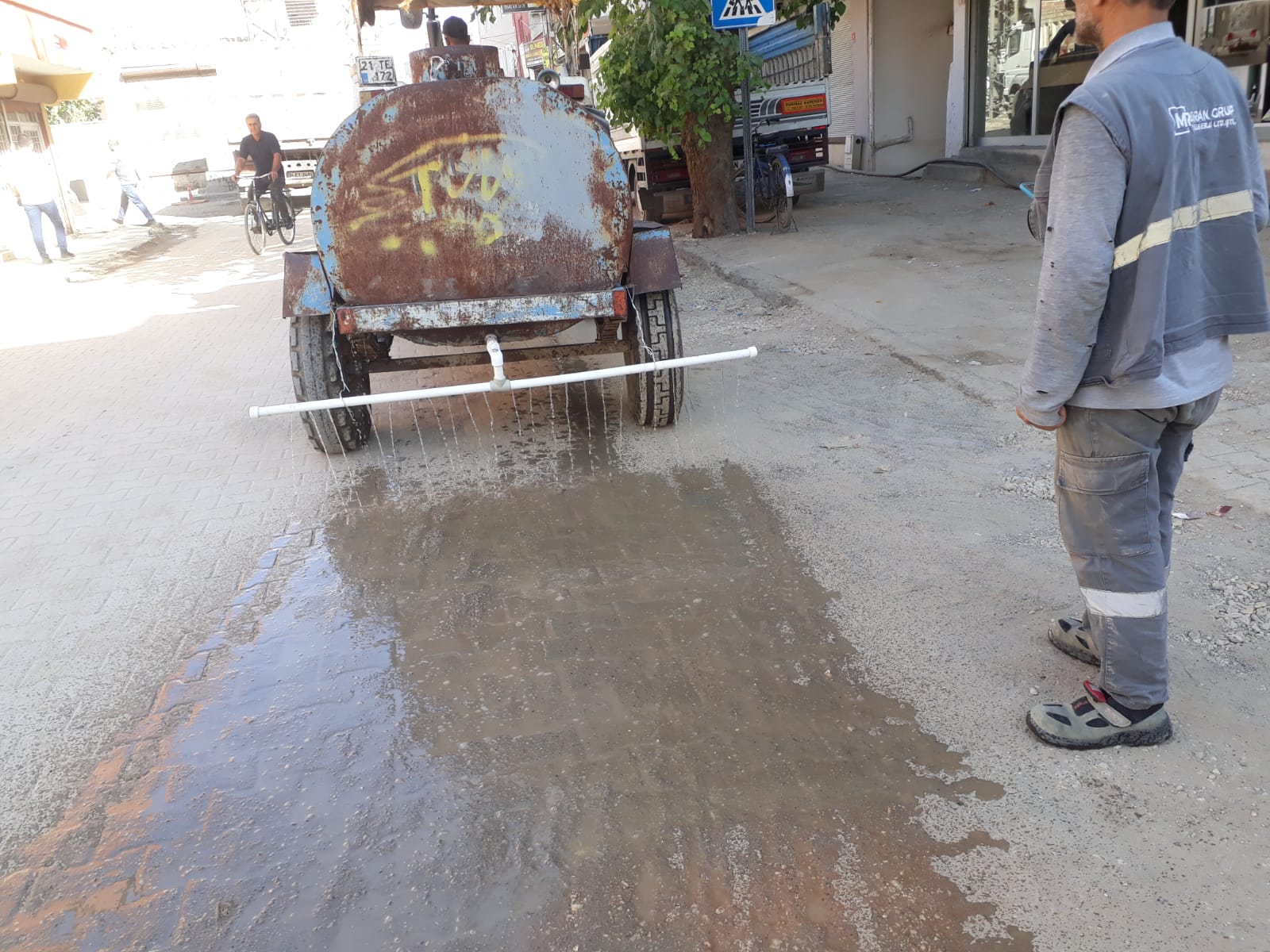 Toza karşı fıskiyeli araç hizmeti