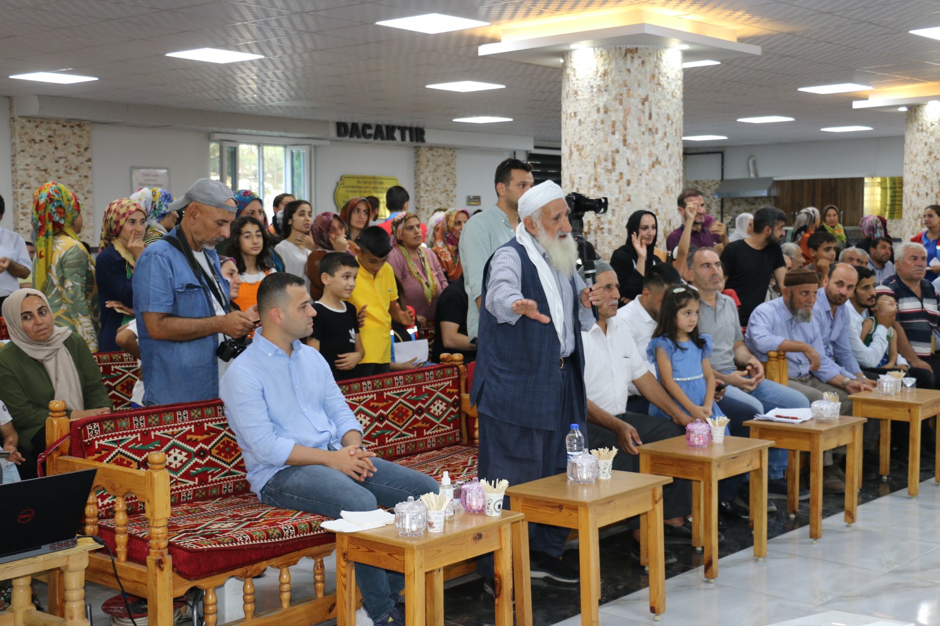 “Türkiye’de model belediyeyiz”