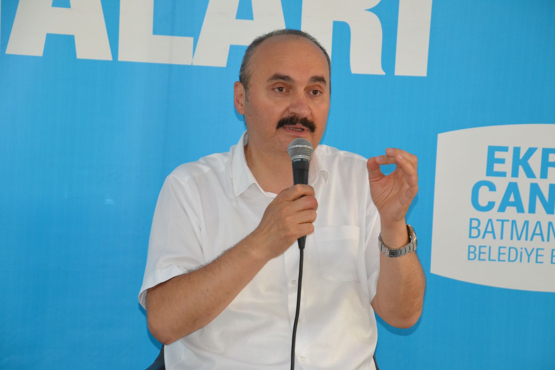 “Belediyenin borçlanmasını düşürdük”