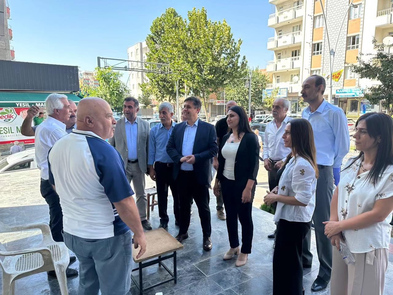 Esnaf ziyaretine çıktılar