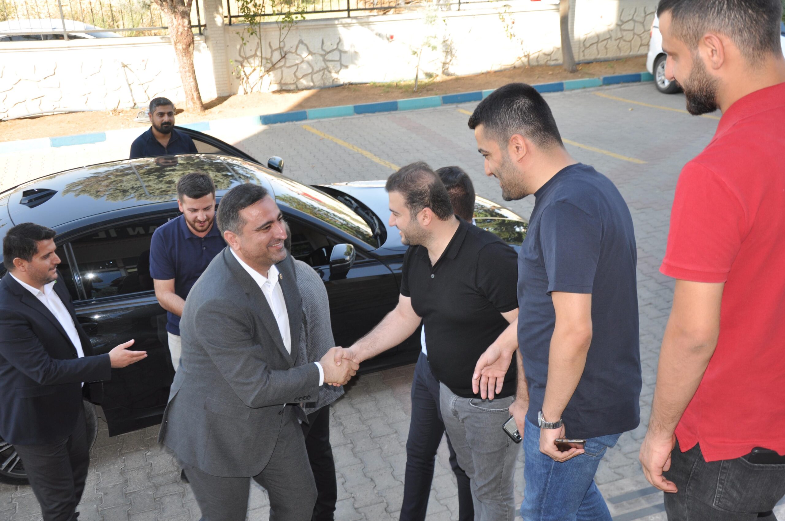  “Halkımıza hizmet için vekil olduk”