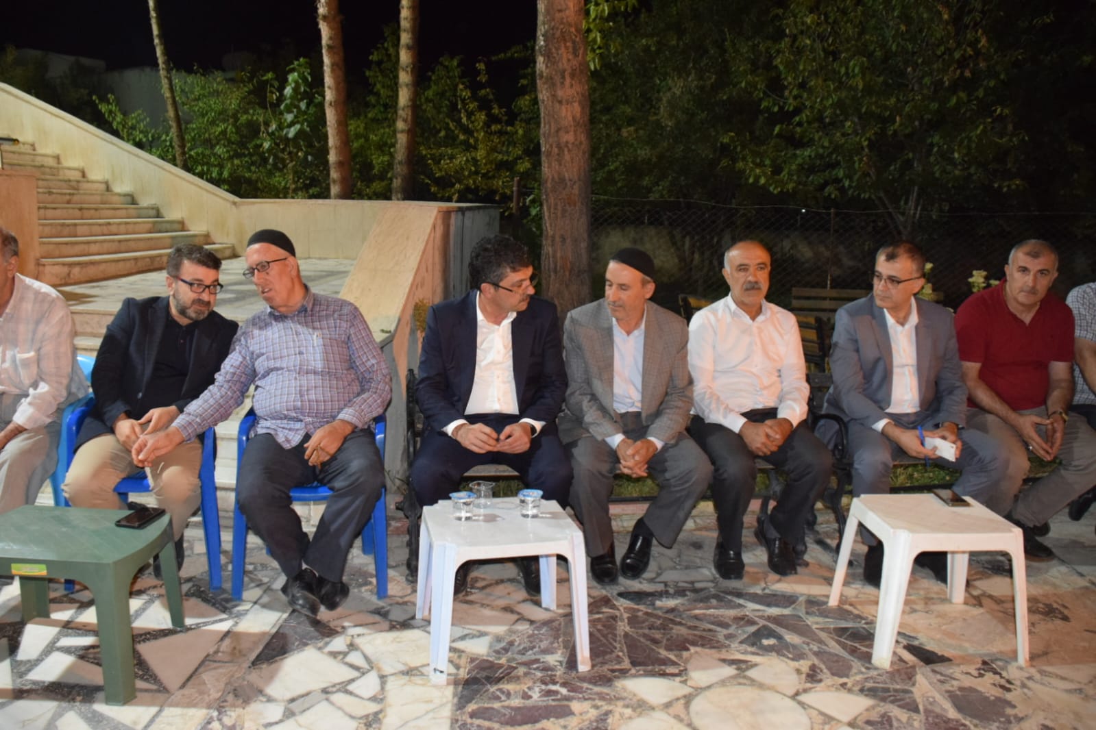 Nasıroğlu, mahalle turlarında