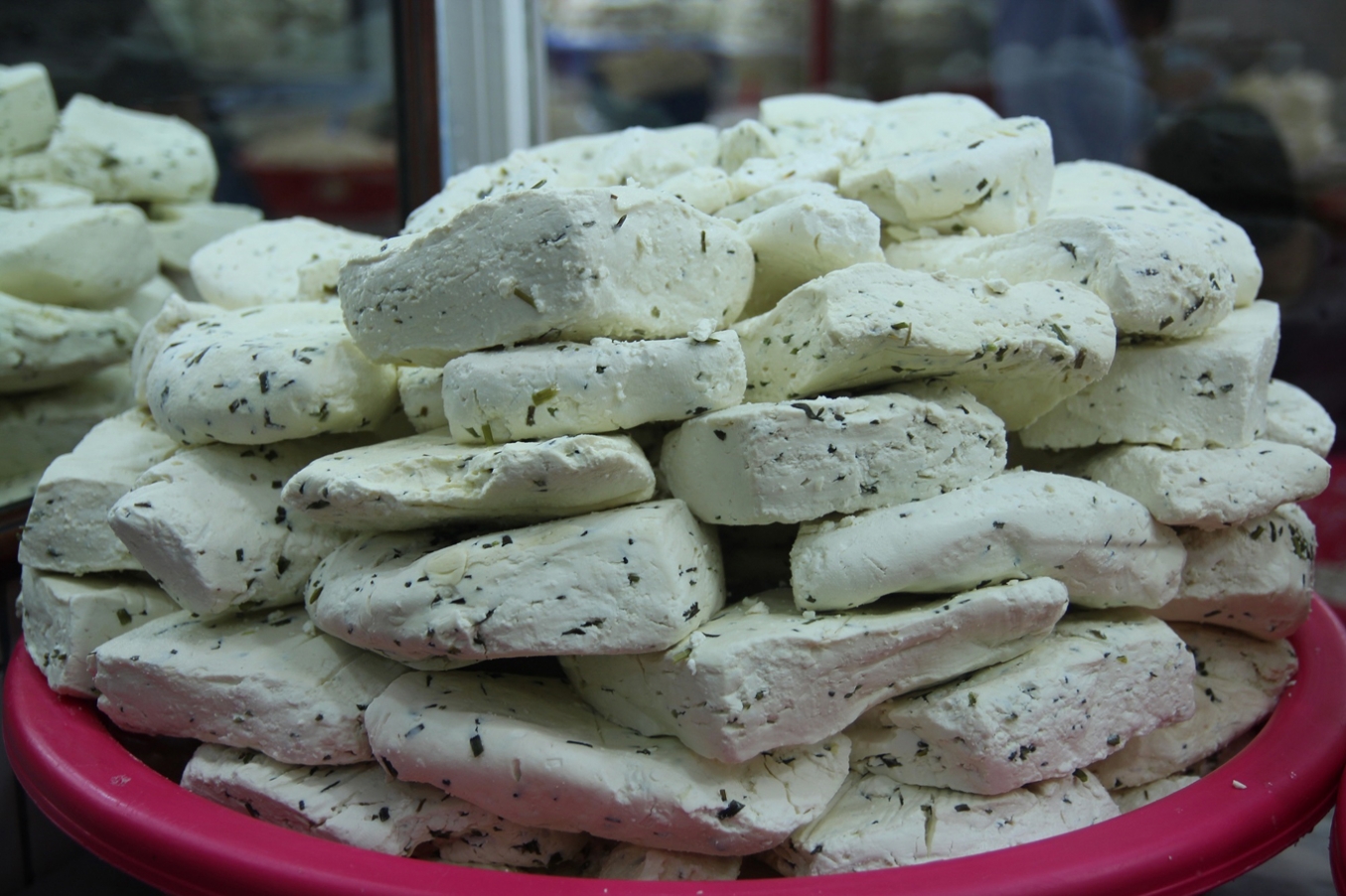 Peynir fiyatları etle yarışıyor