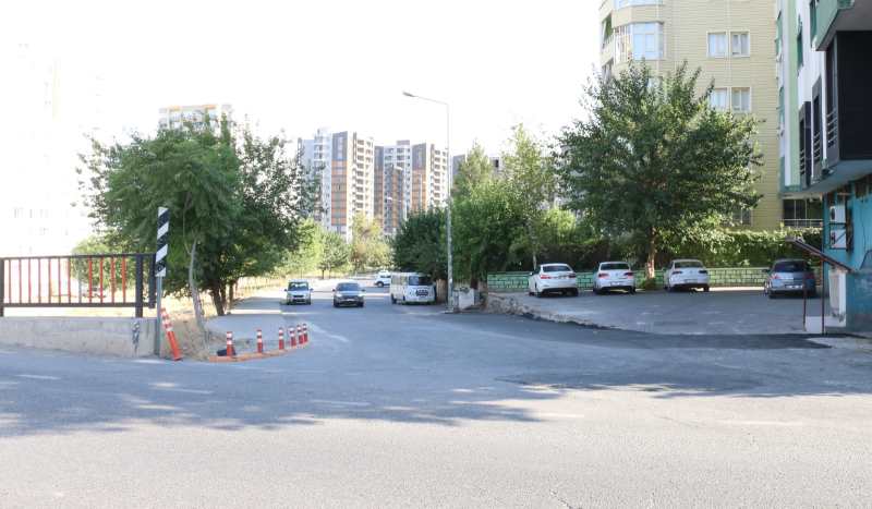  Sıkıntılı yol genişletildi