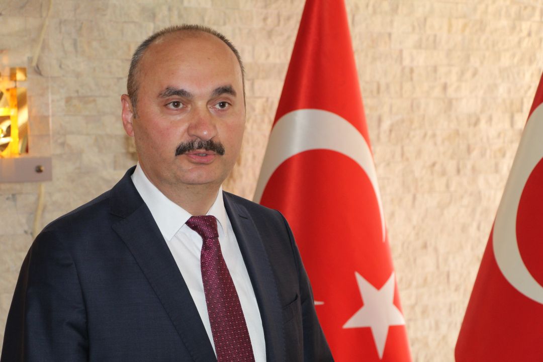 “Yerel basın önemli rol oynamaktadır”