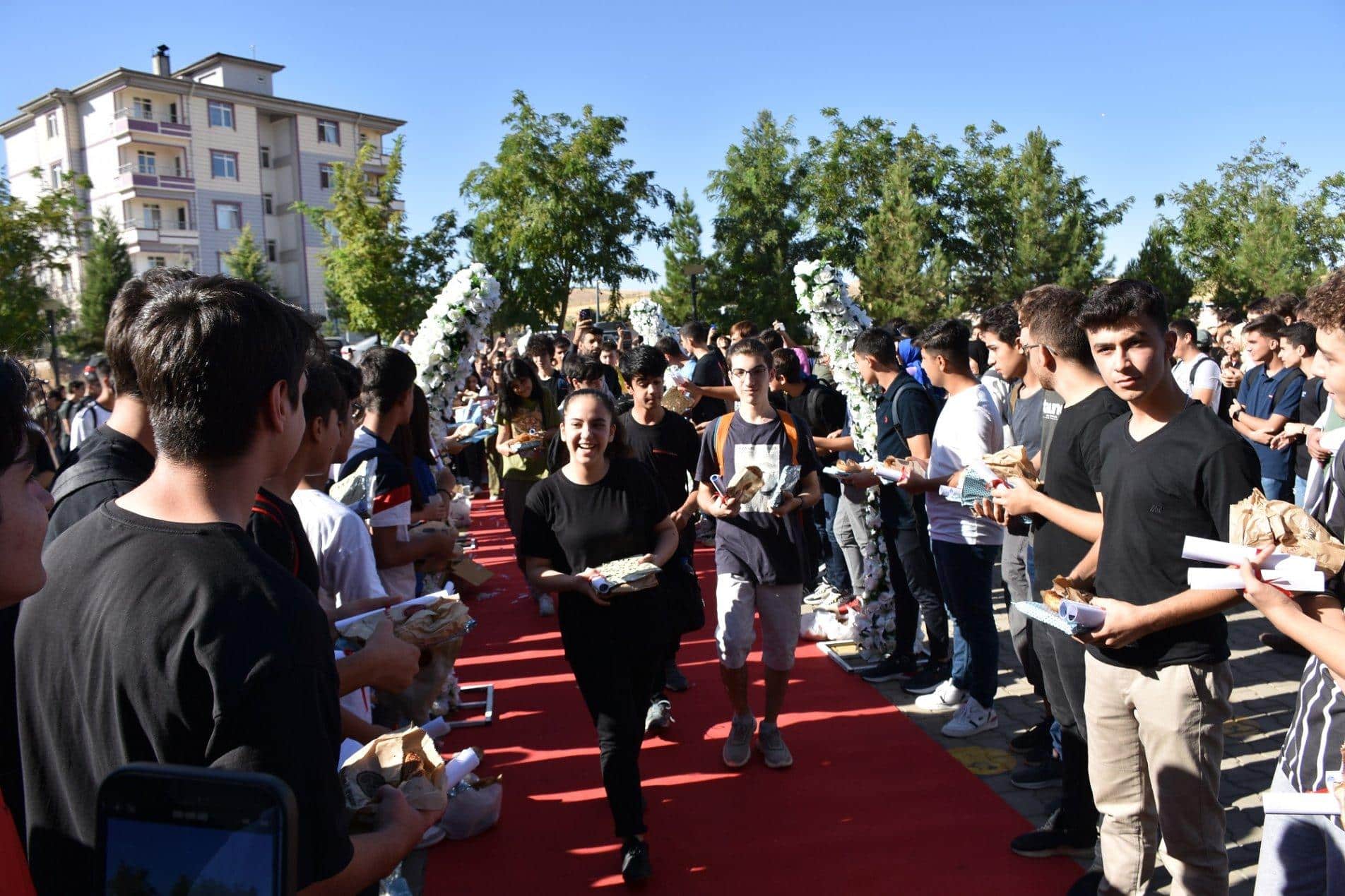 Yeni eğitim yılı başladı