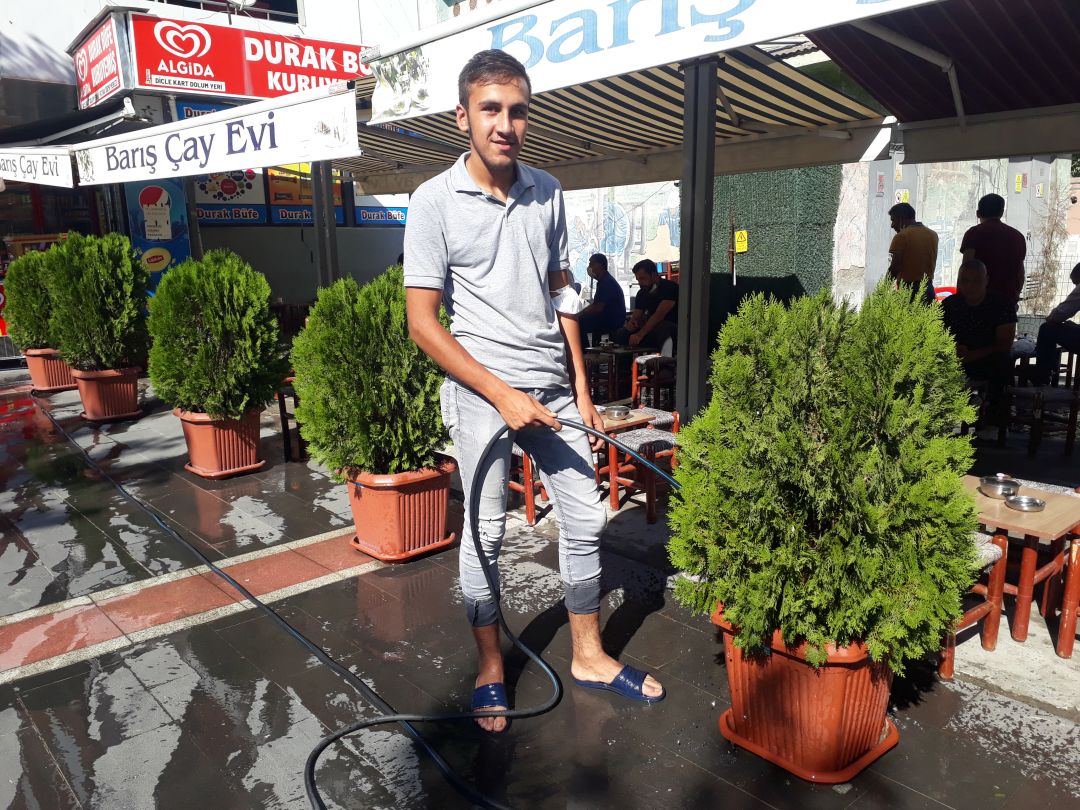 Yeşile gözü gibi bakıyor!