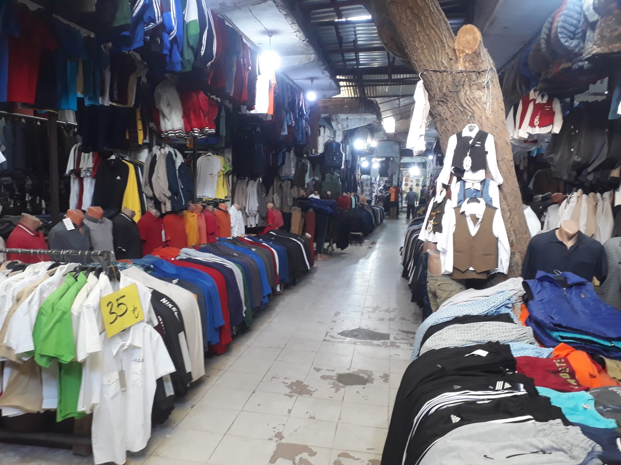 Yoğurtçular Pasajı eski günlerini arıyor