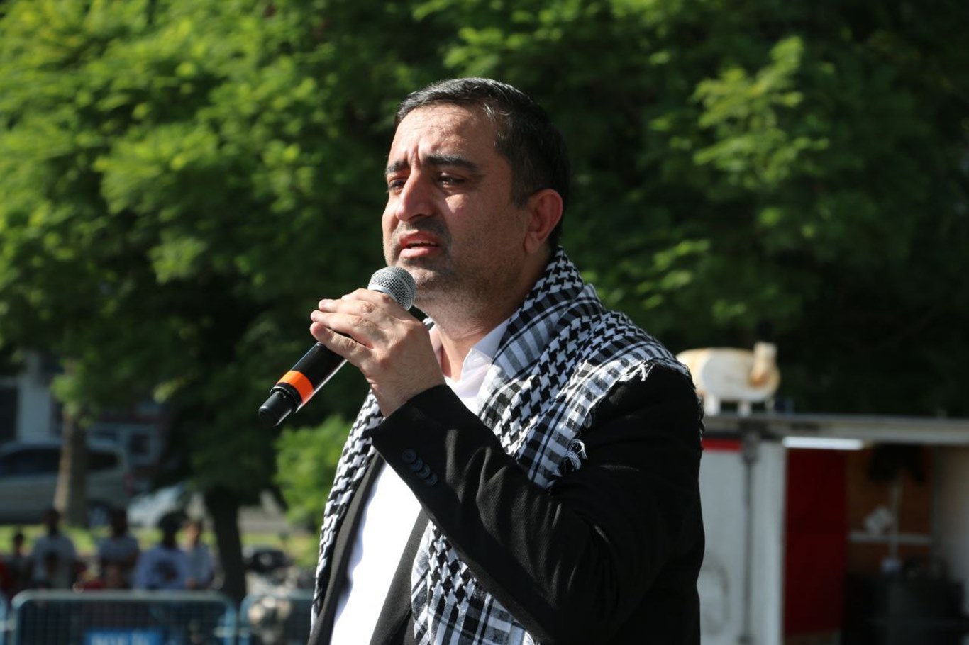 “Biz HAMAS’ın tarafındayız”