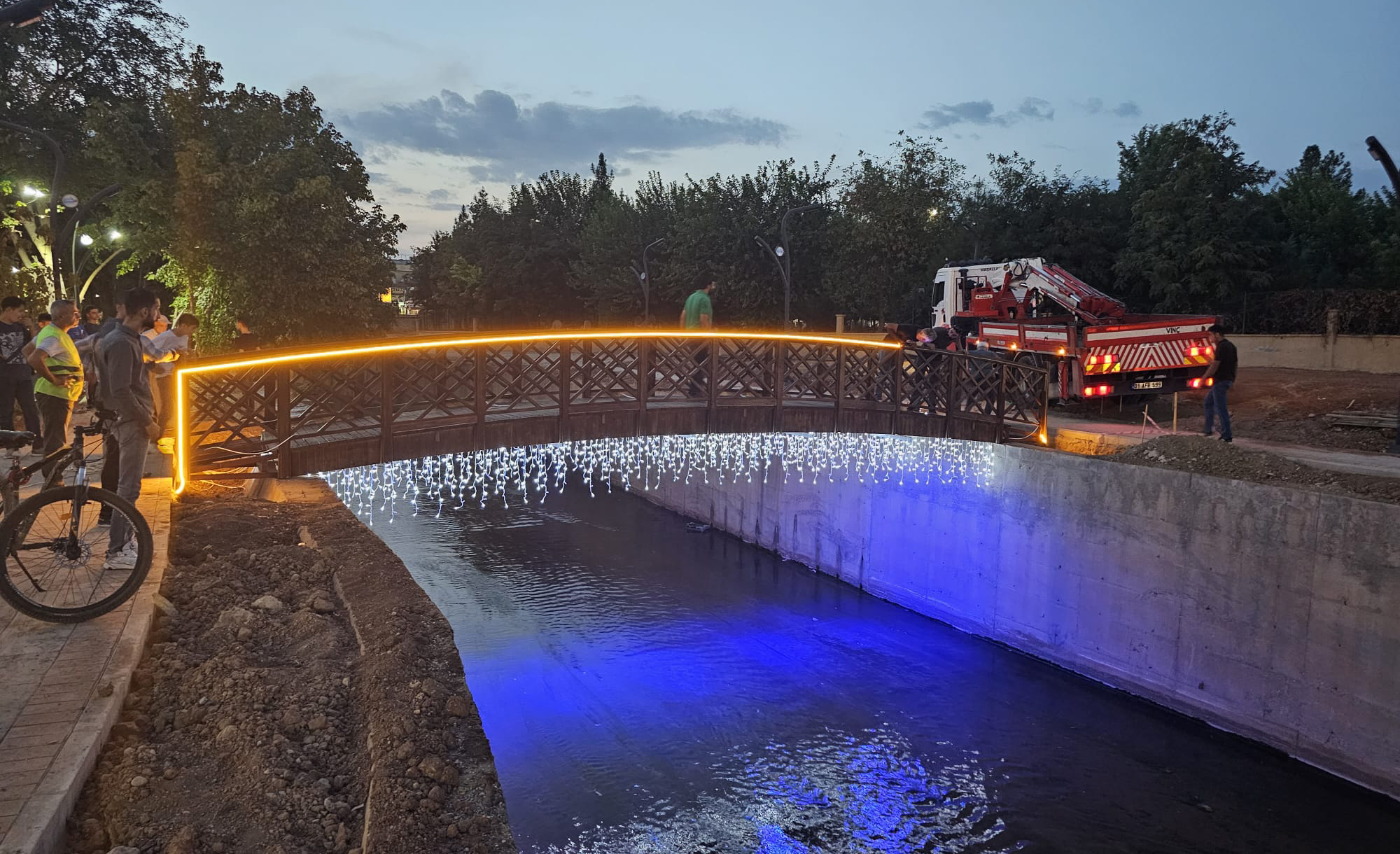 Habip Başkan parkına asma köprü