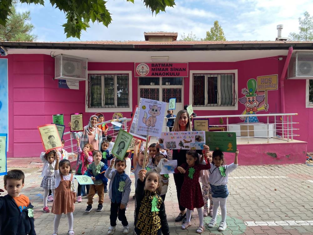 Hayvanlar gününe dikkat çektiler