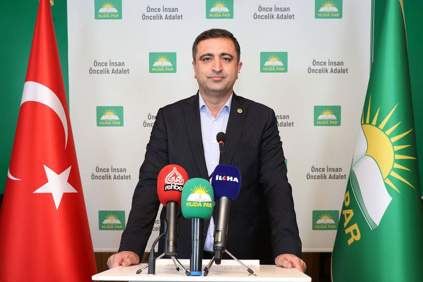 “Her meşru eylemin yanındayız”