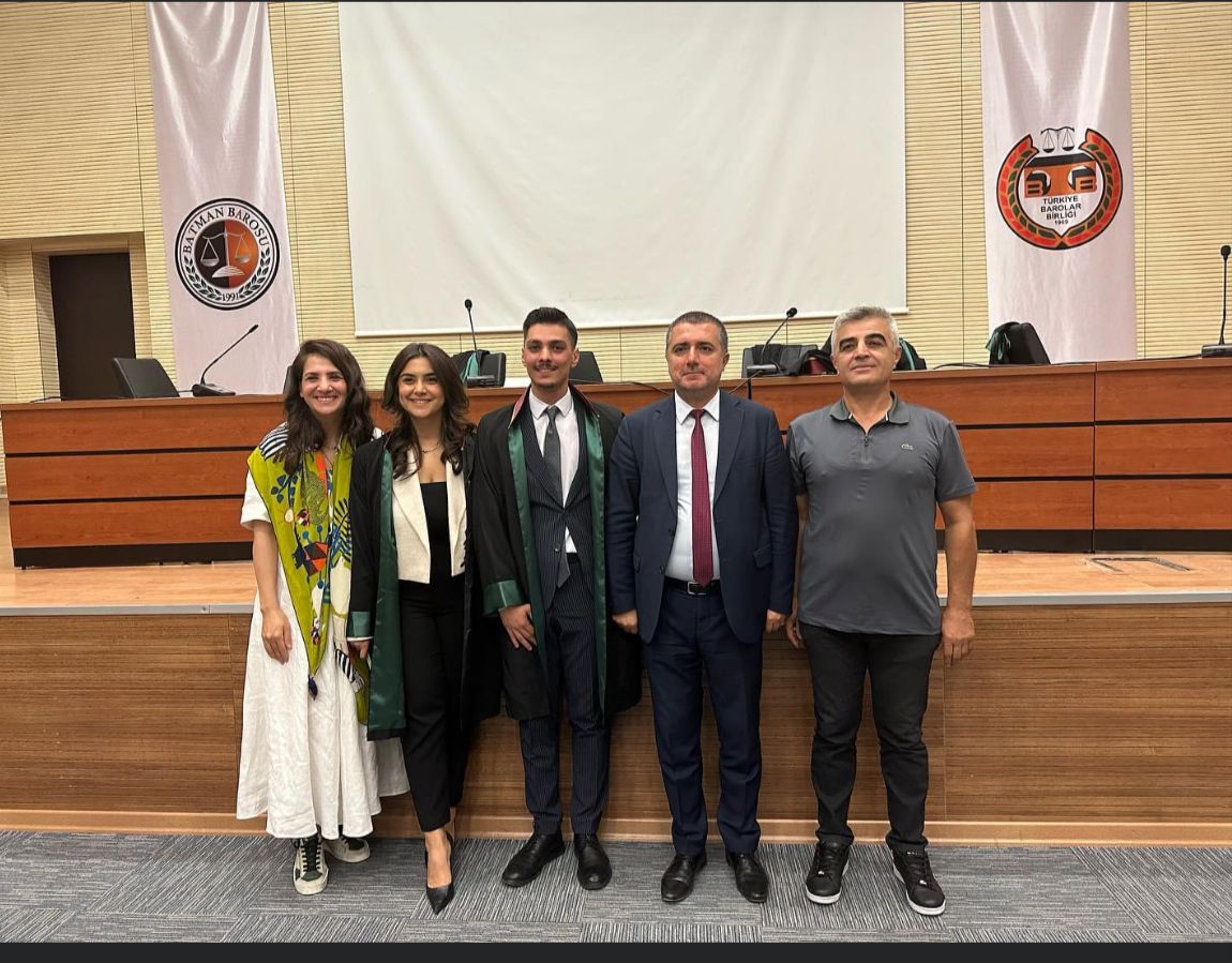 Uyanık, avukatlık ruhsatını aldı