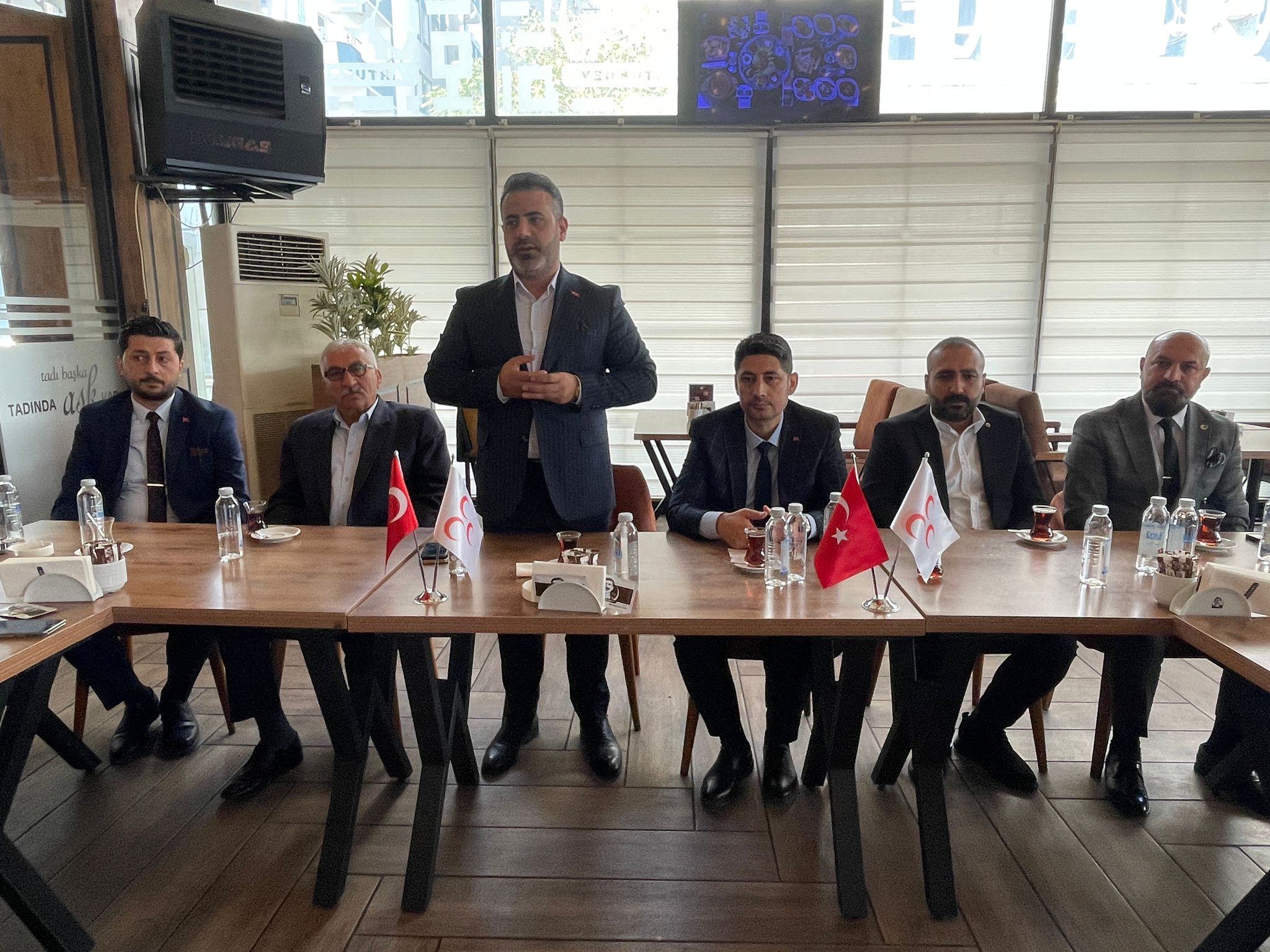 MHP’den kongreye davet