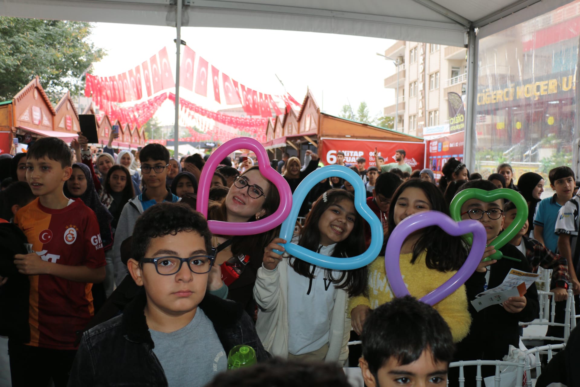 Kitap sevgisi ‘yağmur’ dinlemedi