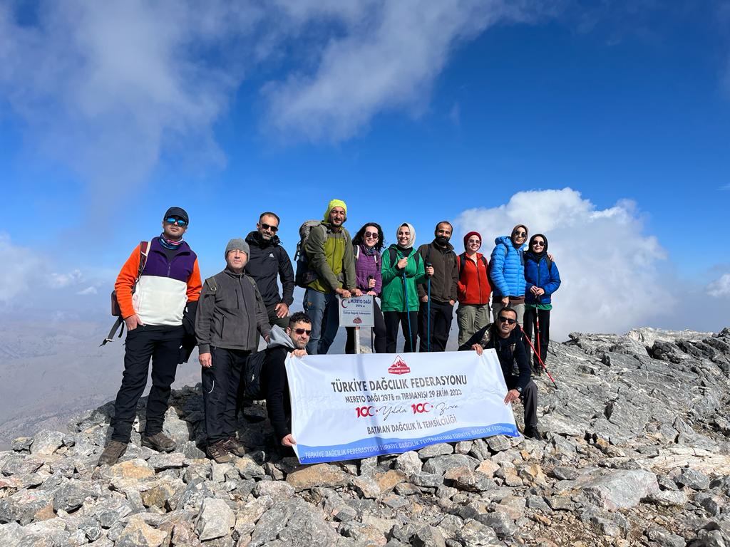 Mereto’ya tırmandılar